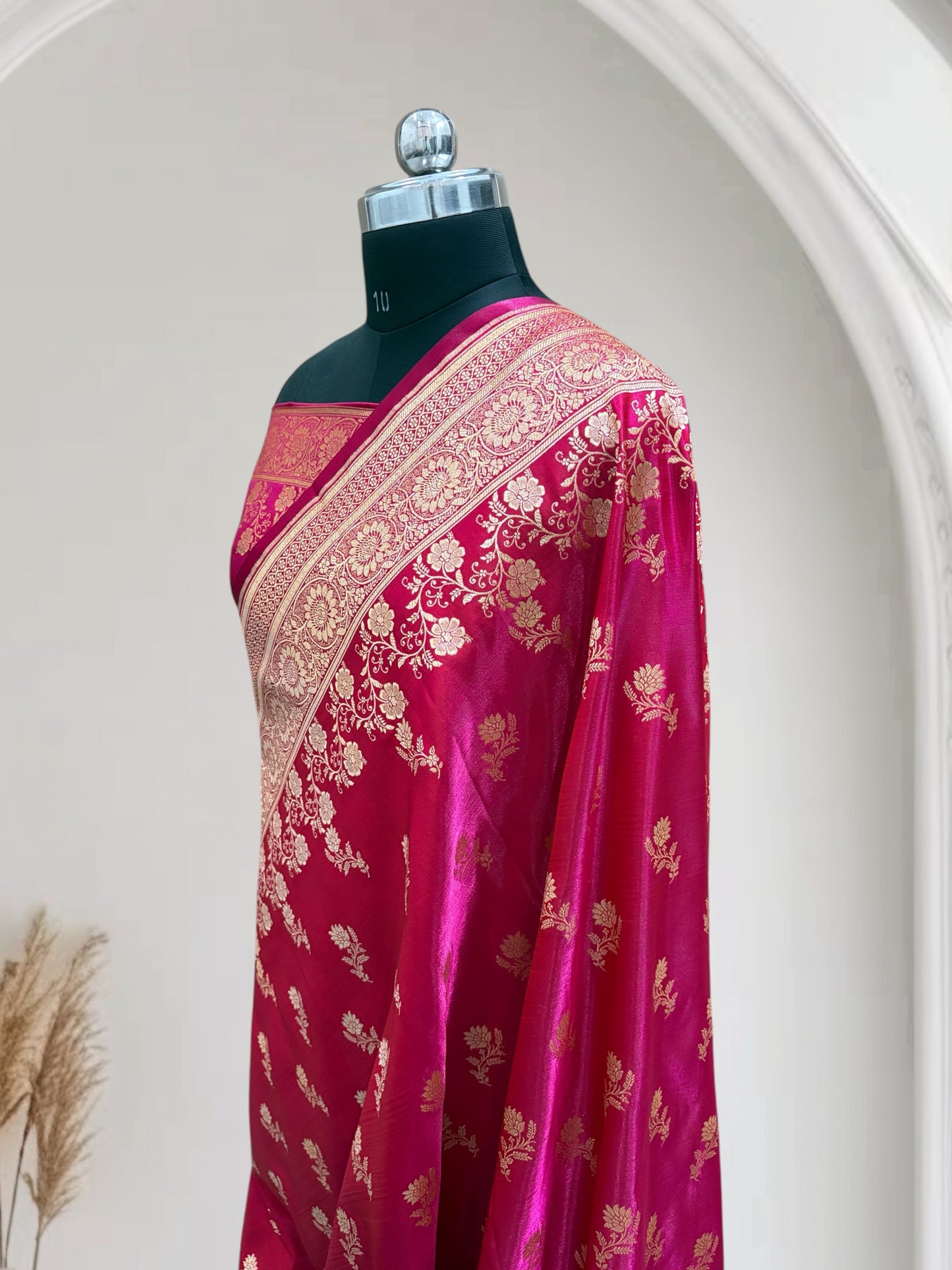 Rani with Red Shaded Zari Work and Rose Buti Design Satin Silk Banarasi Saree