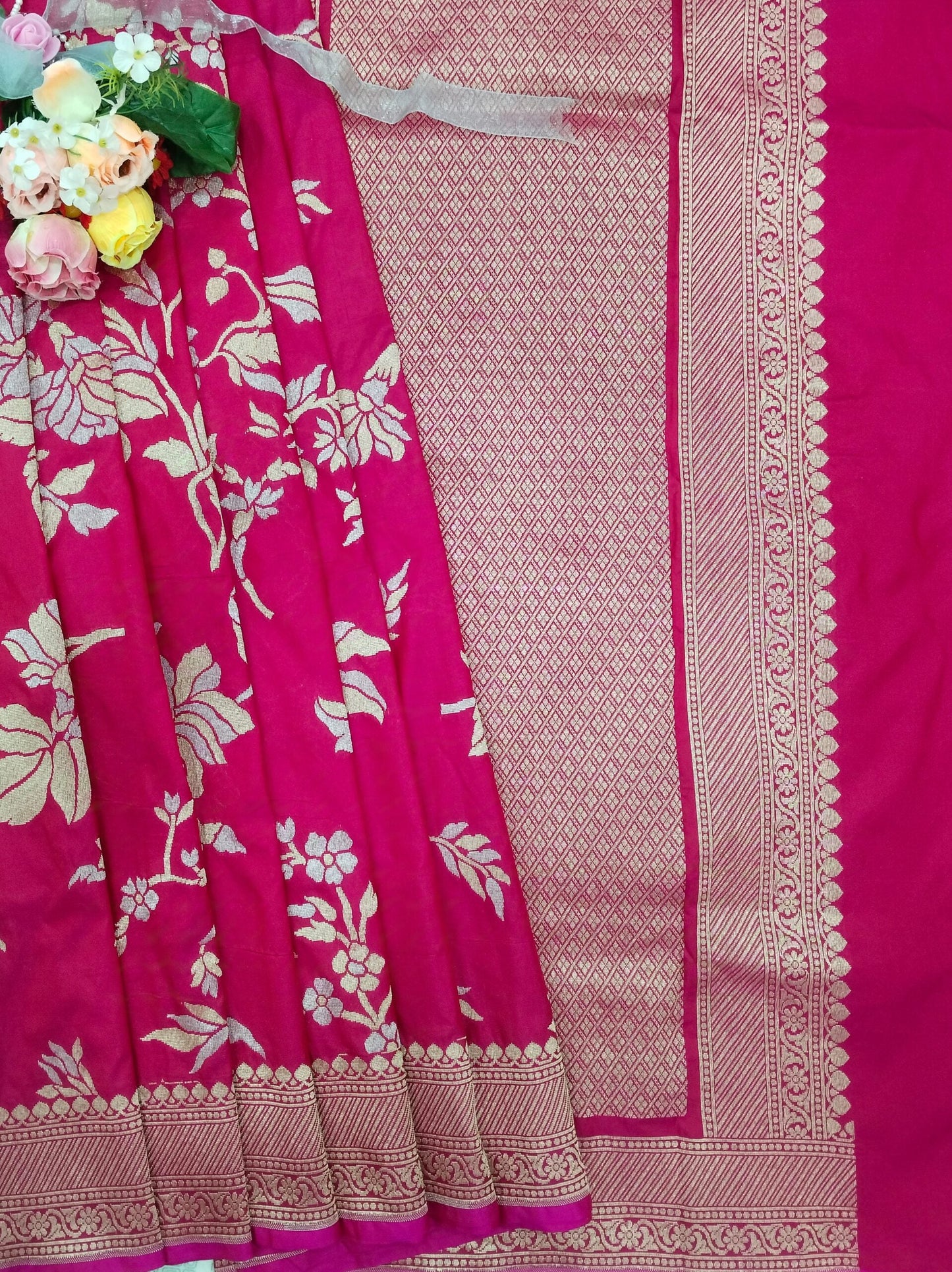 Pink with Red Tone Zari Work Pure Silk Banarasi Saree