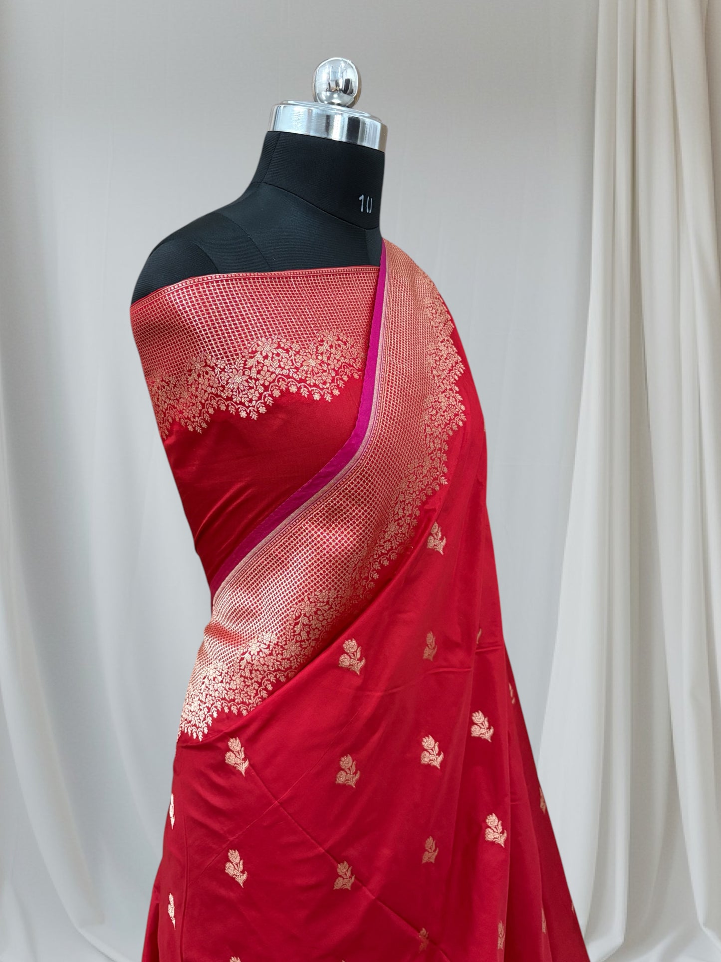 Red Pure Kataan Silk Banarasi Saree