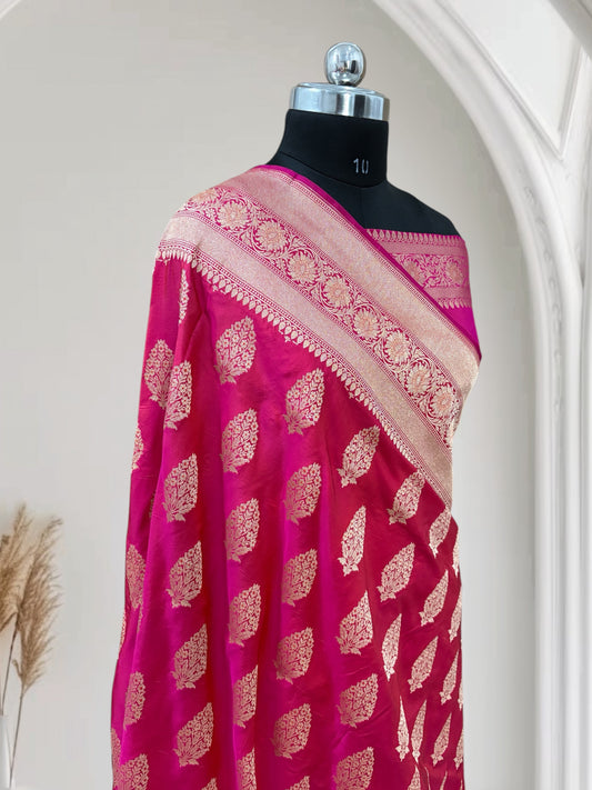Rani With Red Shaded Dual-Tone Effect Pure Kataan Silk Banarasi Saree